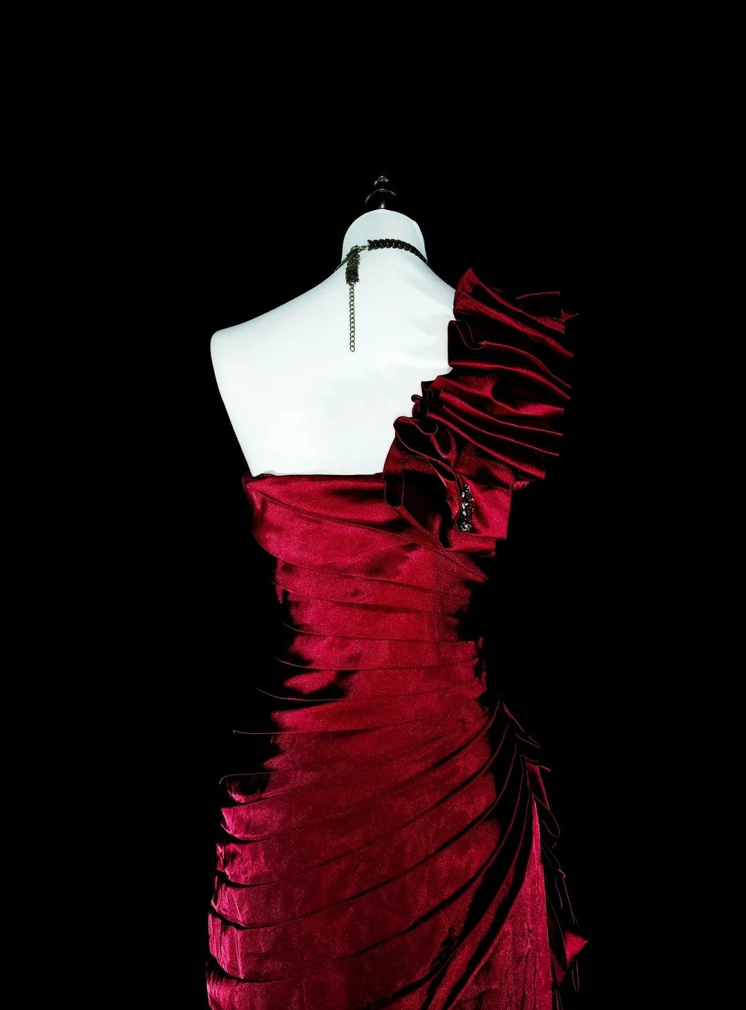 Vintage 1980s Mermaid One Shoulder Red With Pleated Ruffles Sleeveless Long Prom Formal Dresses N1602