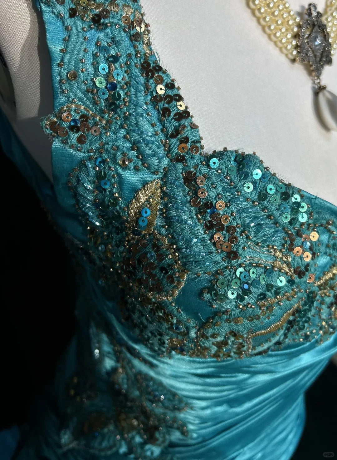 Vintage Prom Aesthetic Dresses A line Blue Satin With Beading Appliqued Long Formal Dress N3024