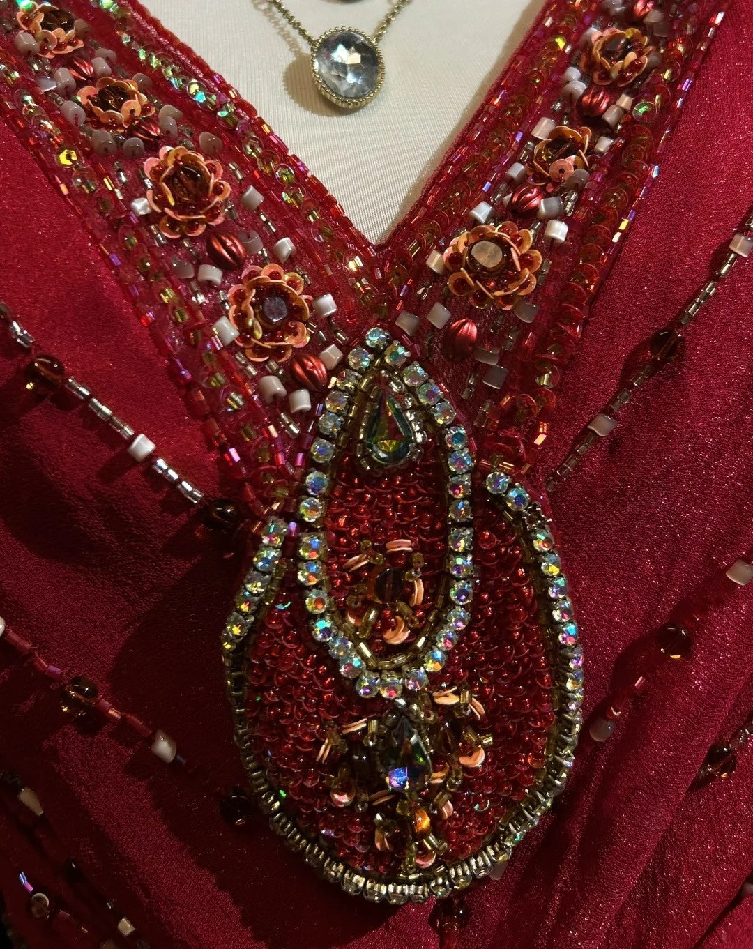 Modest Prom Dresses Mermaid Halter Burgundy Chiffon With Beading Long Formal Evening Dress N3877