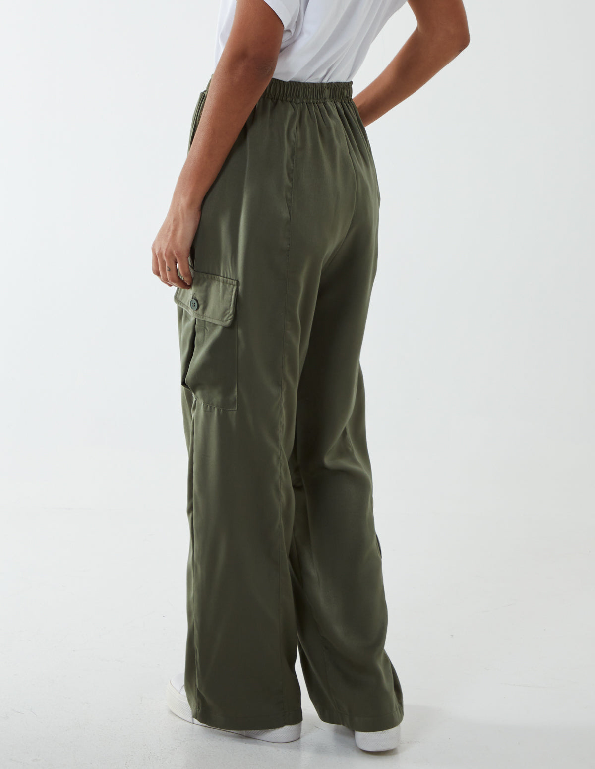 Wide Leg Cargo Trousers