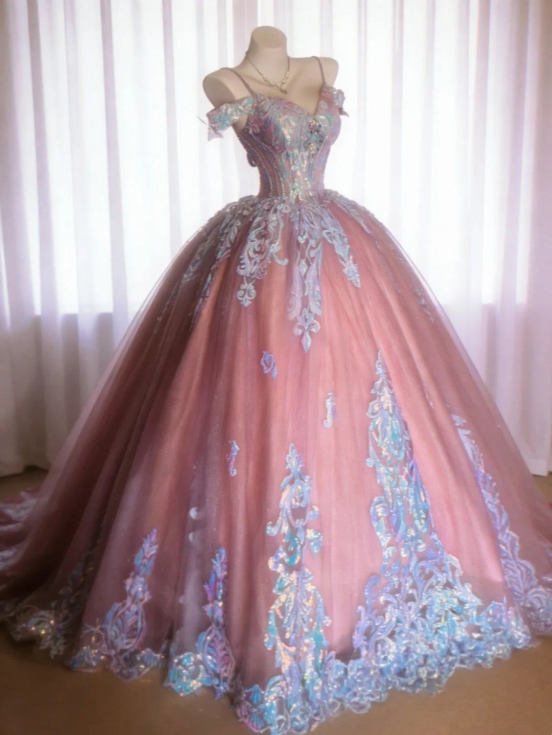 Cute Ball Gown Spaghetti Straps Pink Satin With Appliqued Long Party Gowns Prom Dresses N3039