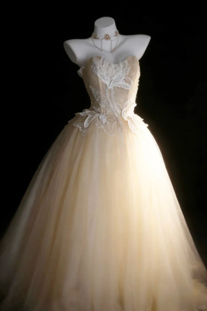 Modest Prom Dresses Ball Gown Strapless Champagne Tulle With Appliqued Long Quince Dress N2973