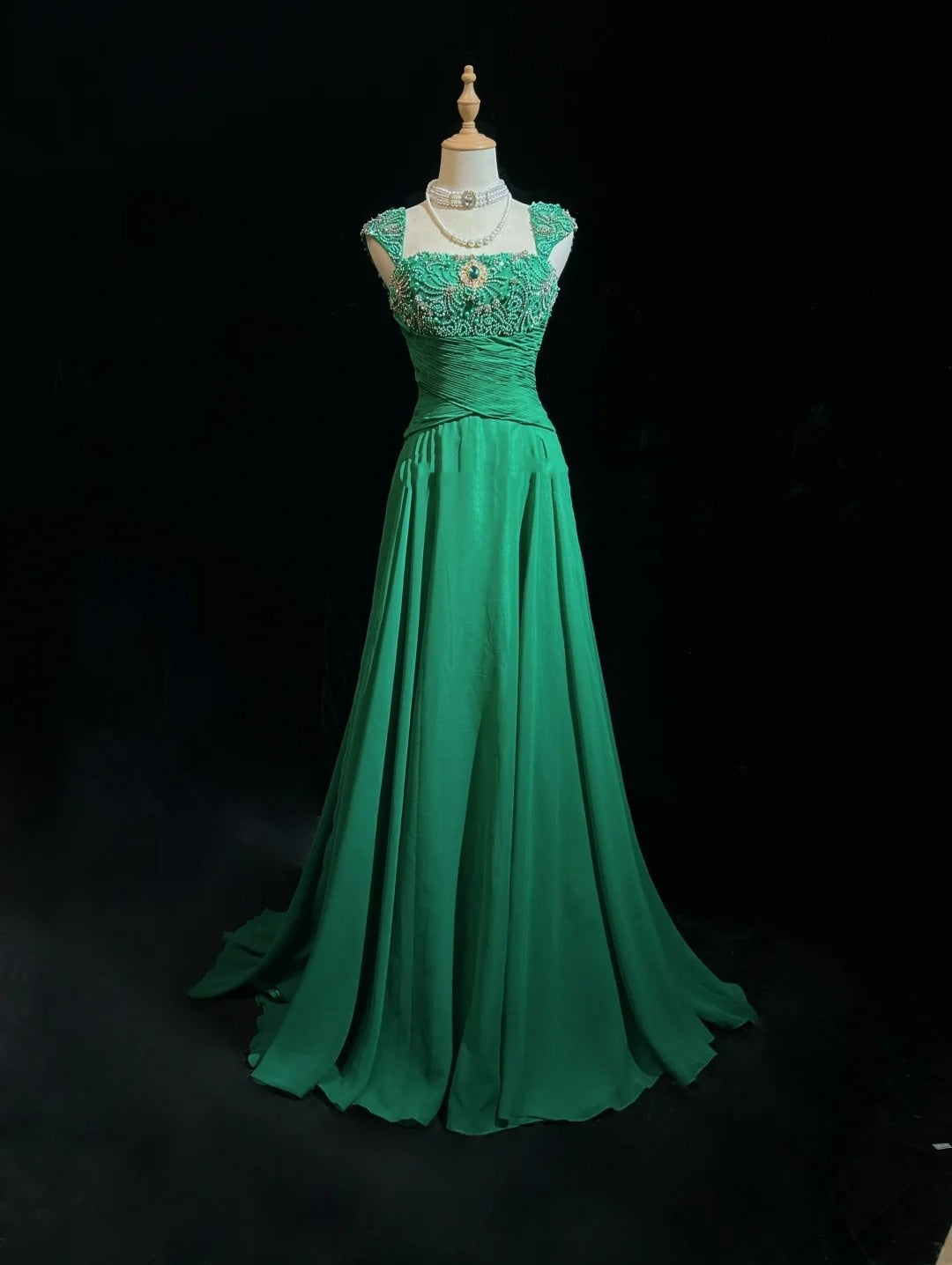 Vintage Prom Aesthetic Dresses A line Strapless Green Chiffon With Beading Long Formal Dress N3027