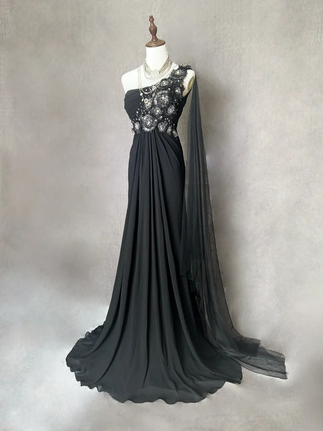 Charming Prom Dresses Mermaid One Shoulder Black Tie Dress With Beaded Long Formal Evening Outfits N3699