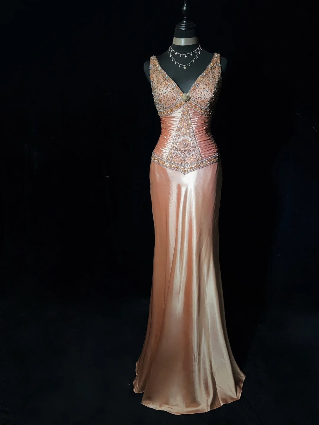 Modest Prom Dresses Inspo Mermaid V Neck Pink Satin With Beading For Women Formal Dress N3244