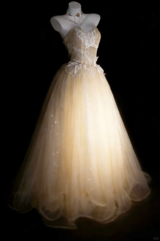 Modest Prom Dresses Ball Gown Strapless Champagne Tulle With Appliqued Long Quince Dress N2973