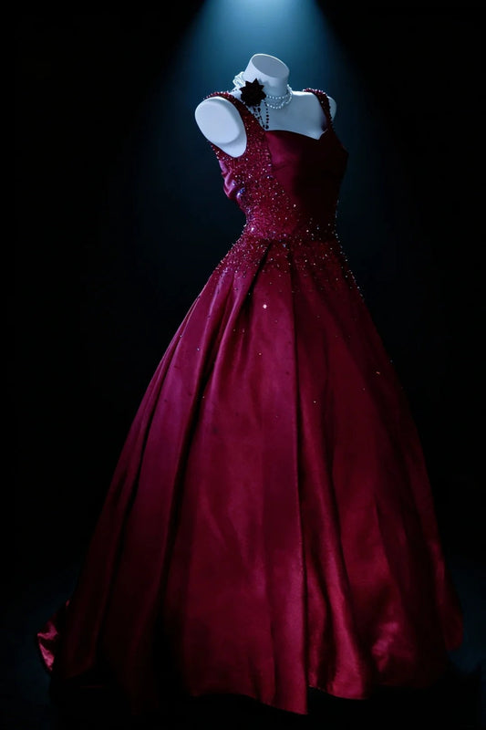 Modest Prom Dresses Ball Gown Sweetheart Burgundy With Beads Long Quince Dress N2961