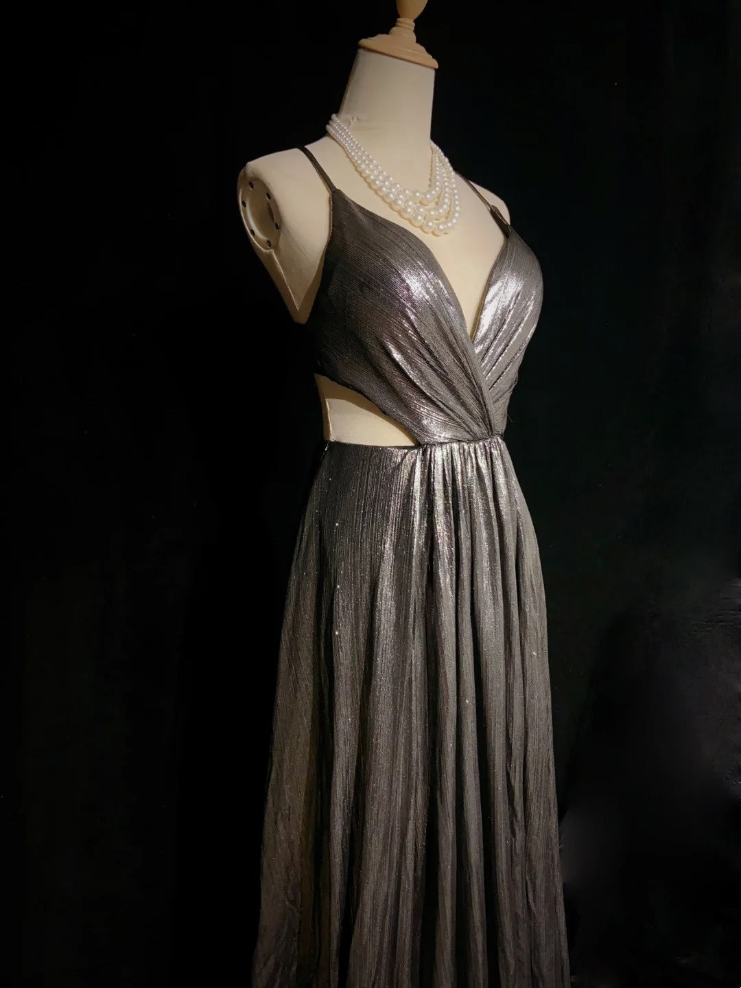 Vintage Prom Dresses 80s A Line Halter V Neck Backless Floor Length Evening Outfits N3460