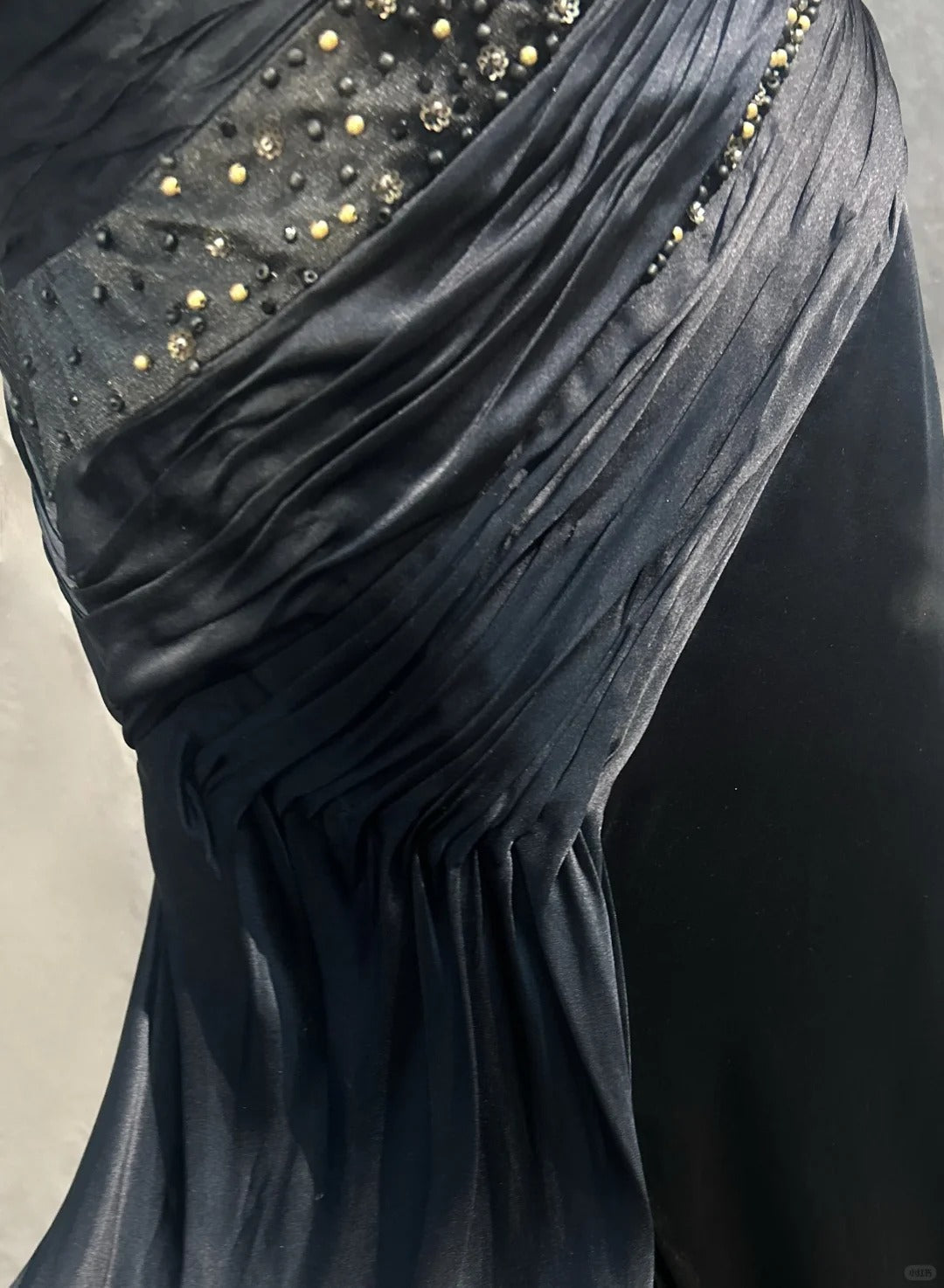 Classy Prom Dresses Mermaid One Shoulder Satin Black Tie Dress With Beaded Long Formal Evening Outfits N3704
