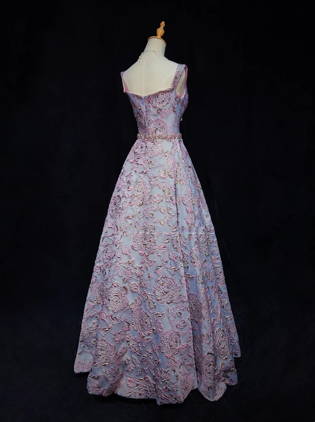 Modest Prom Dresses Ball Gown Spaghetti Strap Lilac Lace With Beading Long Evening Outfits N3463