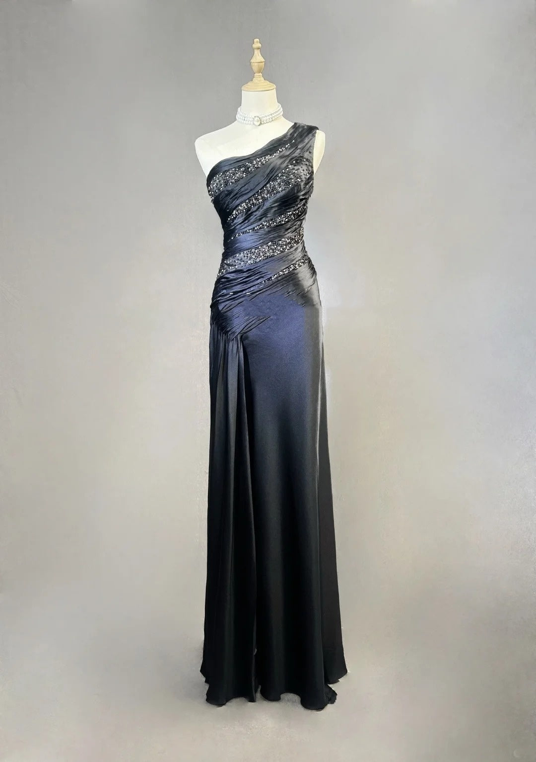Classy Prom Dresses Mermaid One Shoulder Satin Black Tie Dress With Beaded Long Formal Evening Outfits N3704