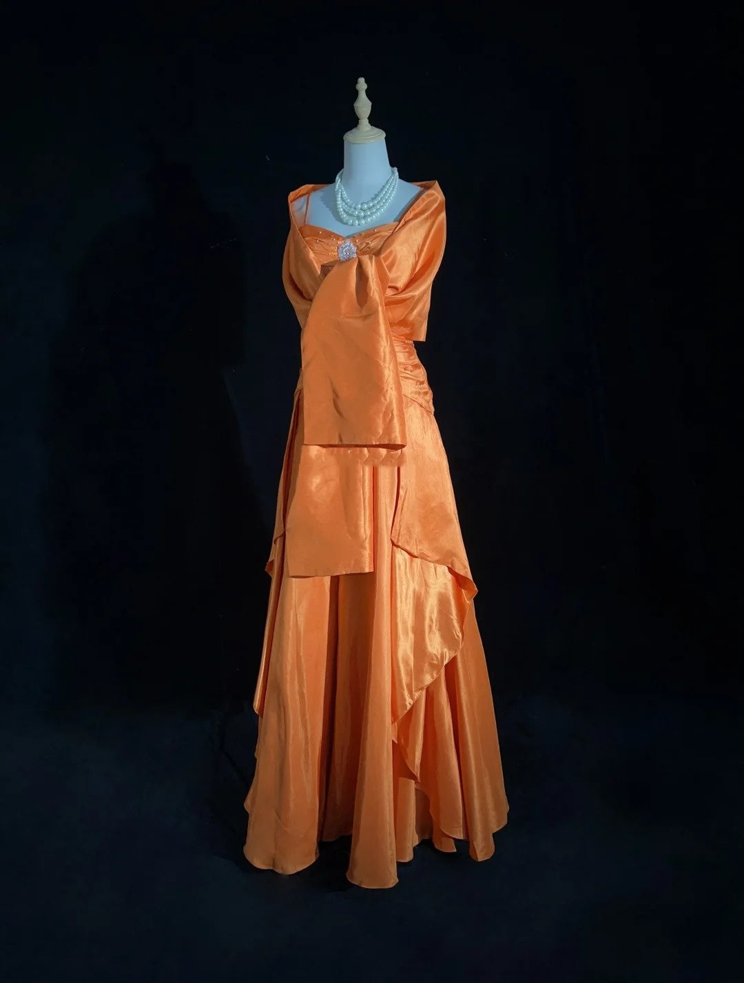 Vintage Prom Aesthetic Dresses A Line Spaghetti Strap Orange Satin With Beading Long Formal Dance Dress N3007