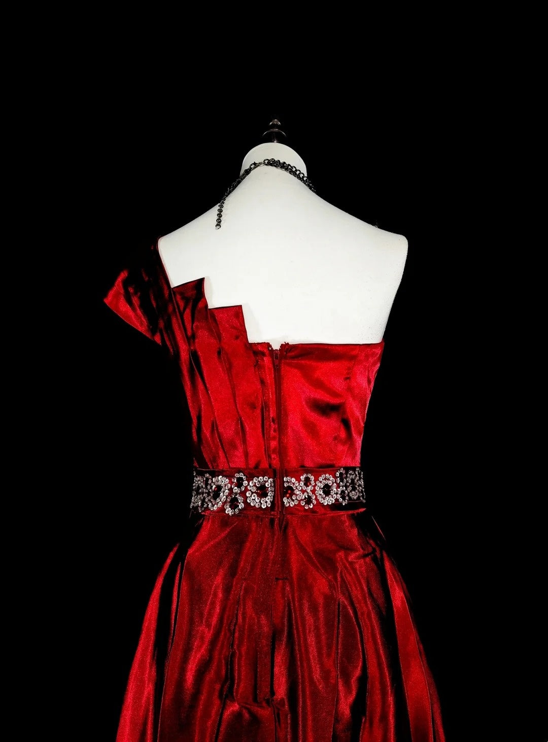 Vintage A Line One Shoulder Red With Beadings Long Prom Gown Party Wear Fashion Dresses N1825