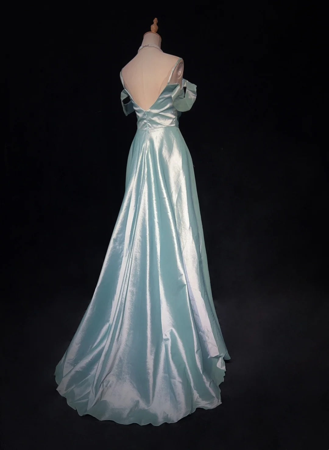 Elegant Chic Prom Dresses A line Spaghetti Strap Light Sky Blue Satin With Sleeves Semi Formal Evening Gowns N3800