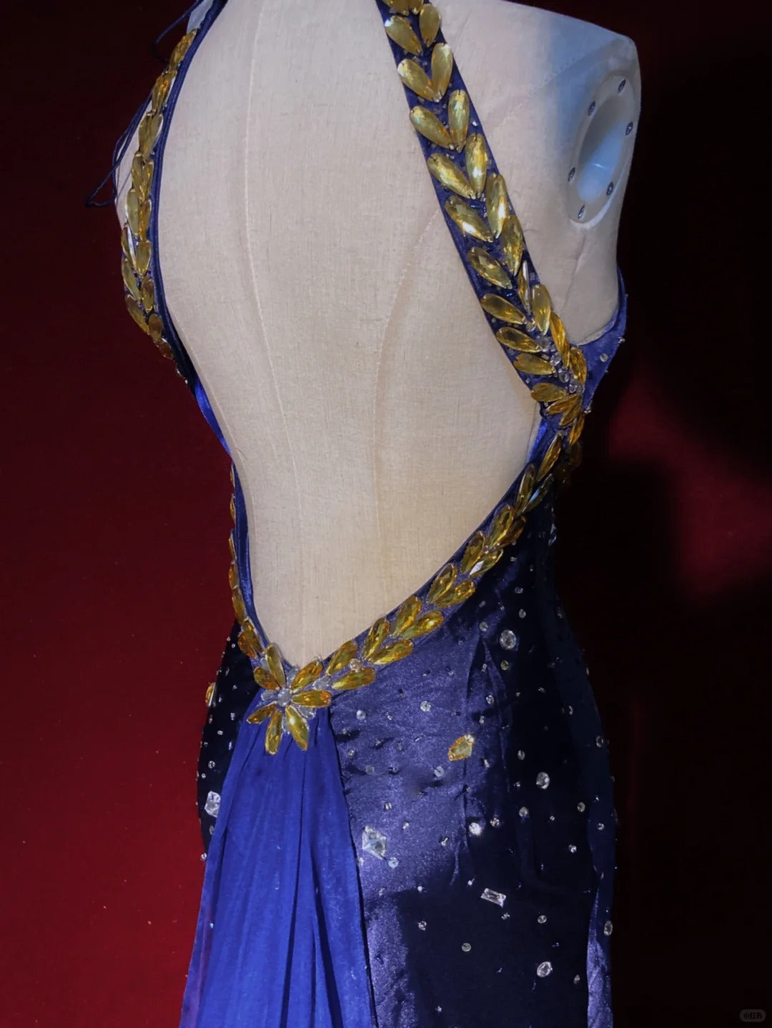 Vintage Prom Dresses 90s Mermaid High Neck Royal Blue Satin Backless Silver Beading Long Semi Formal Evening Dress N3673