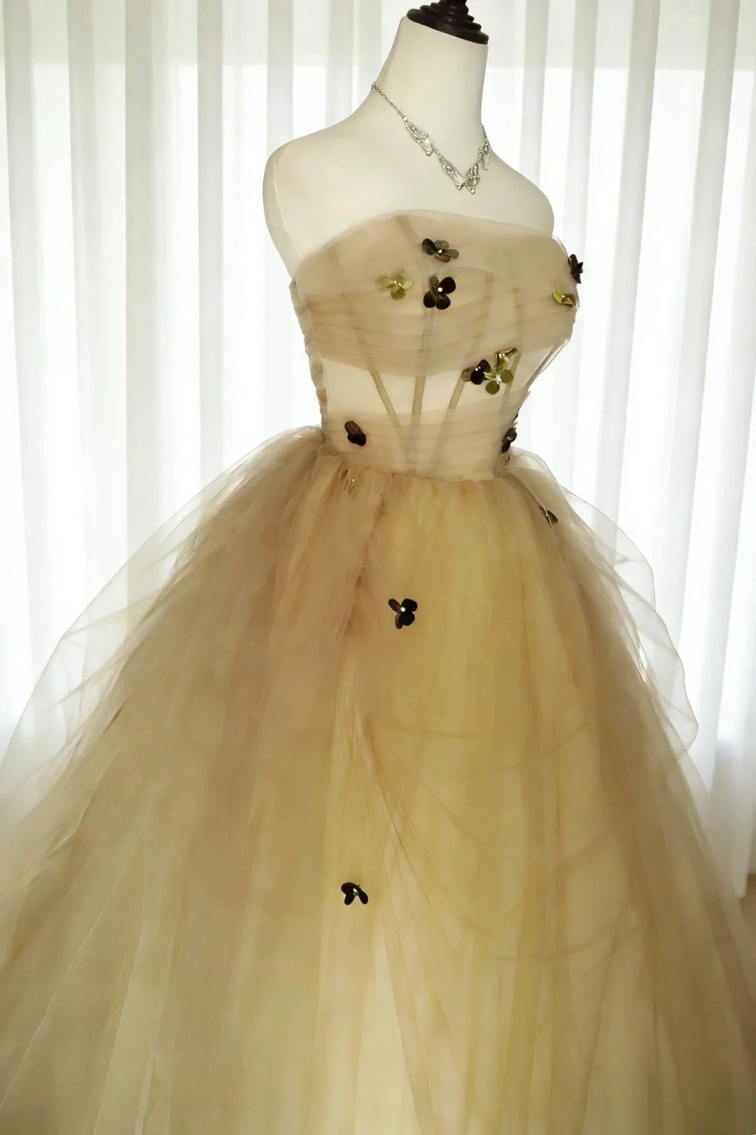 Modest Prom Dresses Ball Gown Strapless Yellow Tulle With Flowers Long Quince Dress N2963