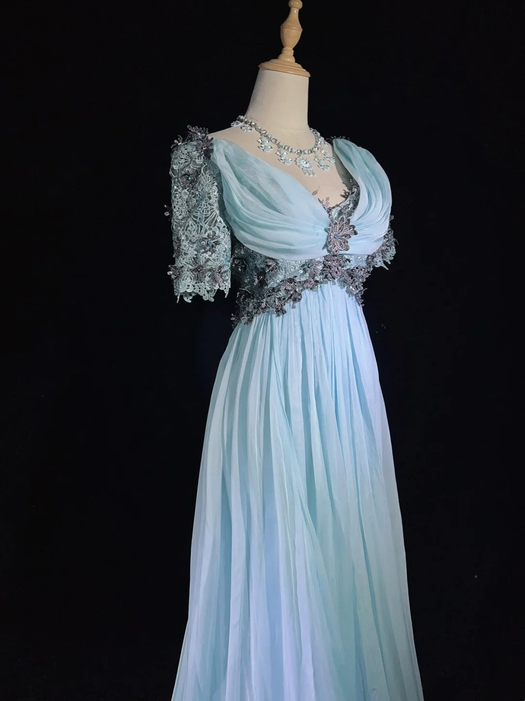 Vintage Prom Dresses 1960s A line V Neck Light Sky Blue Chiffon With Appliqued Long Prom Gown N3109