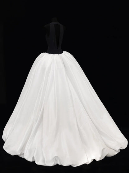 Ball Gowns Prom Dress Aesthetic V Neckline With Pleated Style Impress Black Tops White Long Prom Dresses Party Formal Gowns SA014