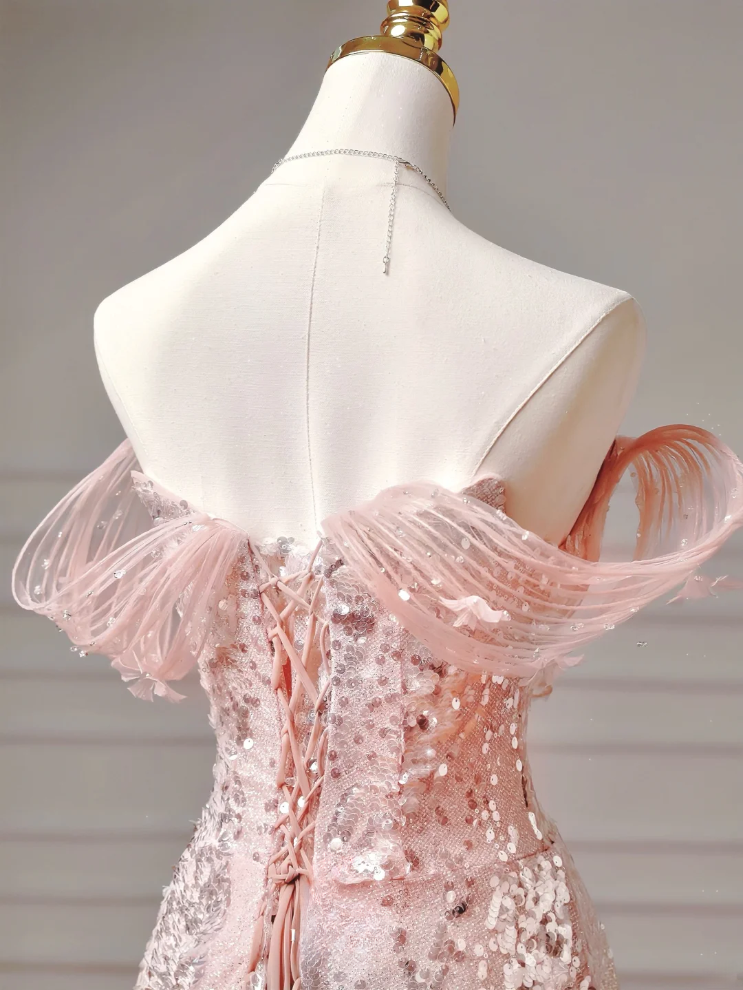 Modest Prom Dresses Aesthetic Ball Gown Off The Shoulder Pink Sequins Corset Fitted Inspiration Impress Long Party Formal Gown For Teens High Schools Girls AQ021