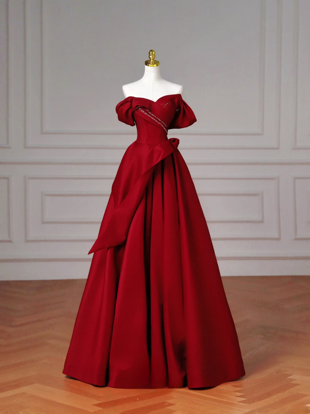 Elegant Ball Gown Off The Shoulder Burgundy Satin Long Formal Fancy Prom Evening Dress Dinner Outfits Party Gowns AQ086