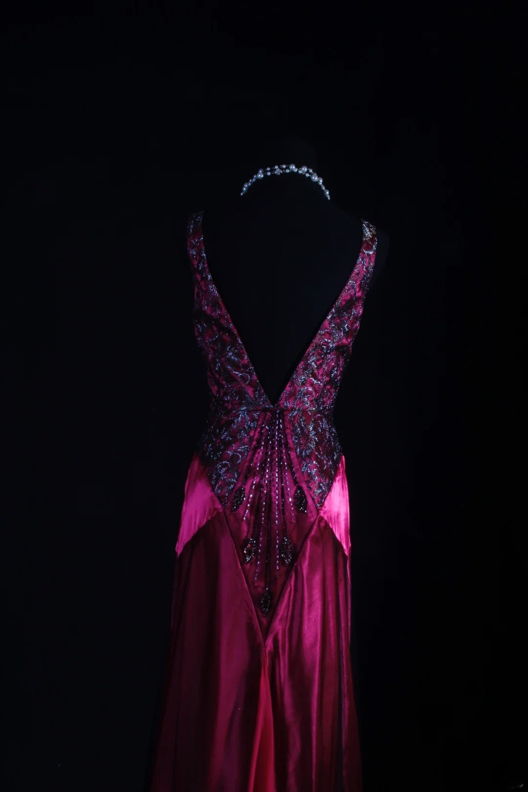 Retro Vintage 1960s Formal Mermaid V Neck Fashion Hot Pink Satin With Beads Sleeveless Long Prom Dresses Party Formal Gowns AS113