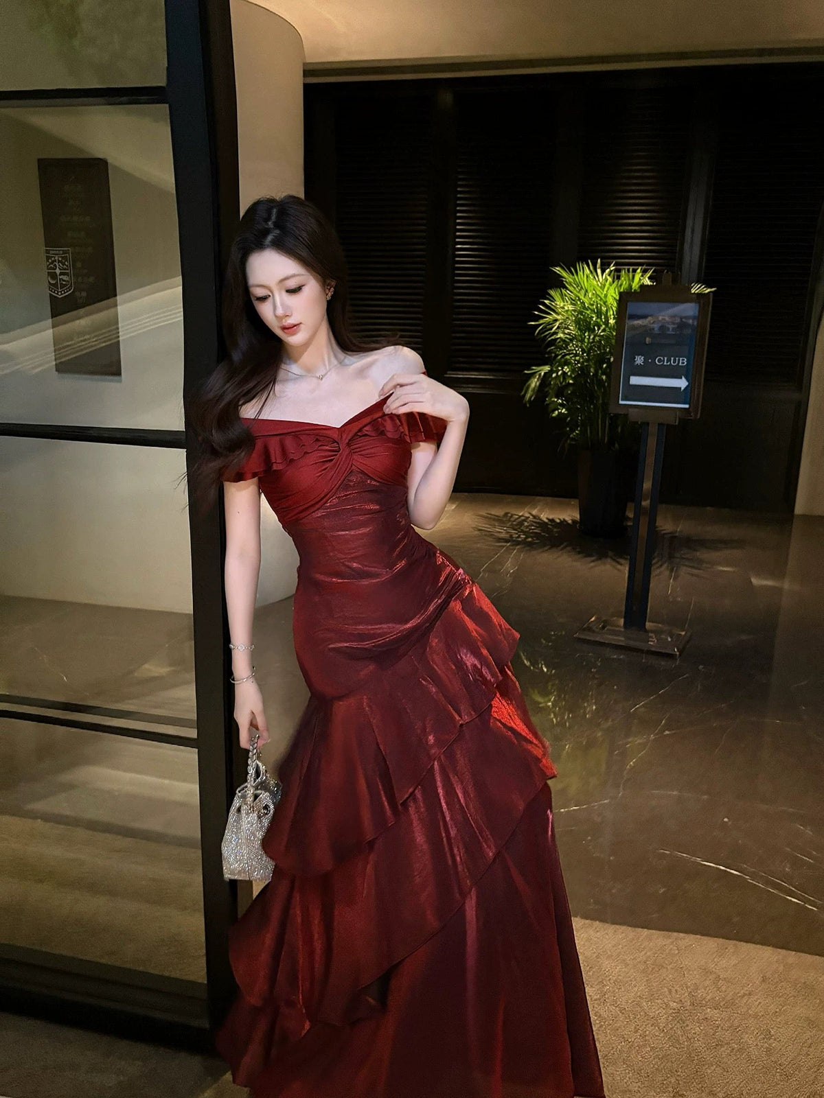 Classy Mermaid Off The Shoulder Royal Blue With Short Sleeves Long Party Gowns Prom Dresses N2050