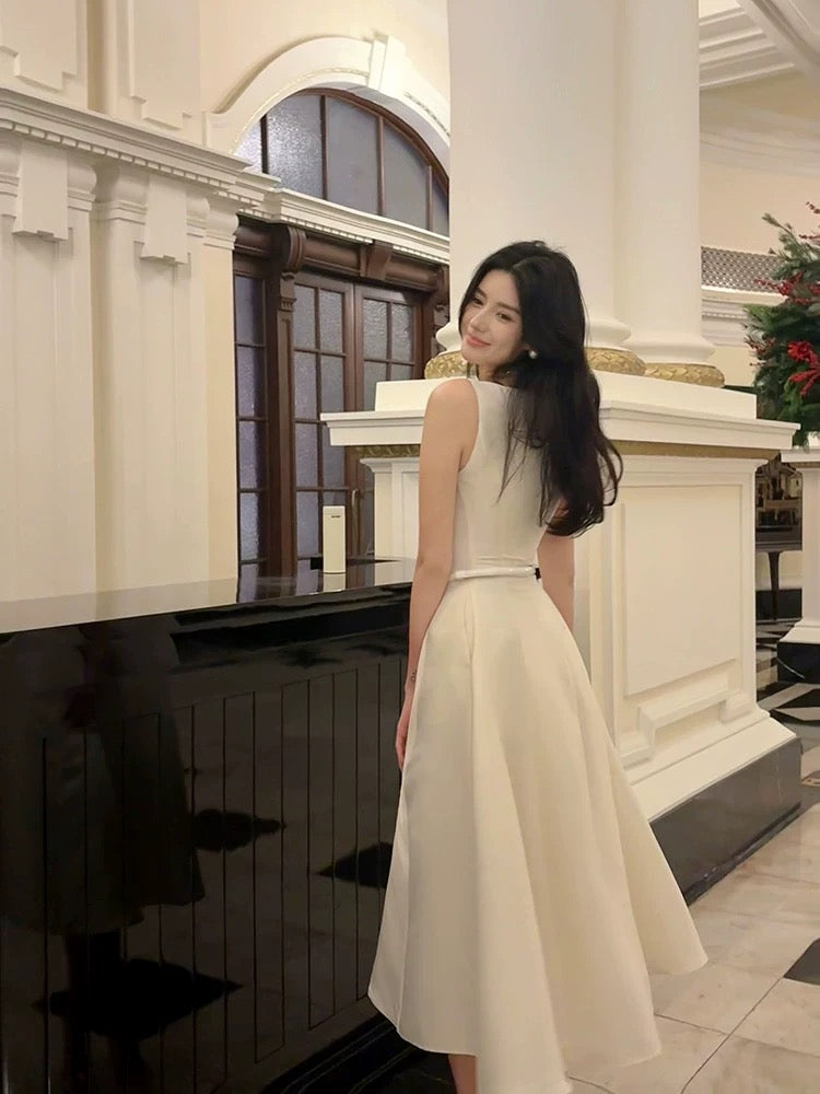 Modest French Style A line Scoop Satin Fashion Women Long Formal Outfits Prom Dresses N2083