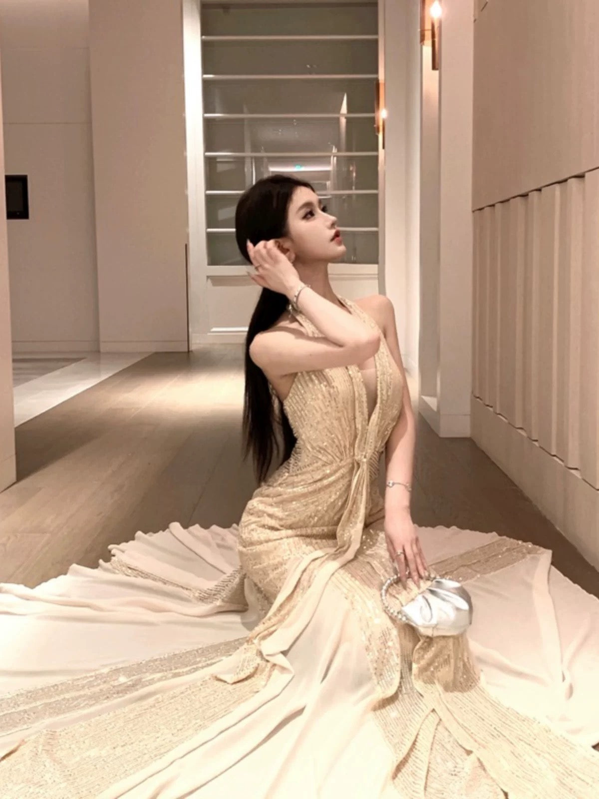 Elegant Prom Dresses Mermaid Halter Gold Sequin With Pleated Formal Evening Dress N3973