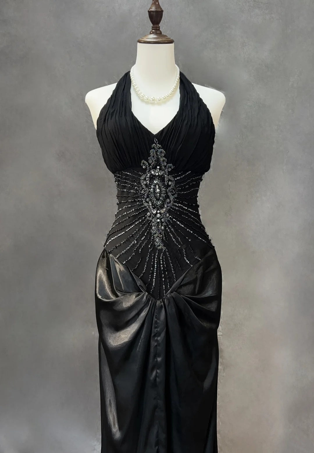 Glamour Prom Dresses Mermaid Halter Black Tie With Silver Beading Formal Evening Outfits N3840