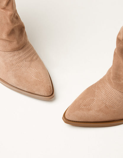 Short Cape Cowboy Boots