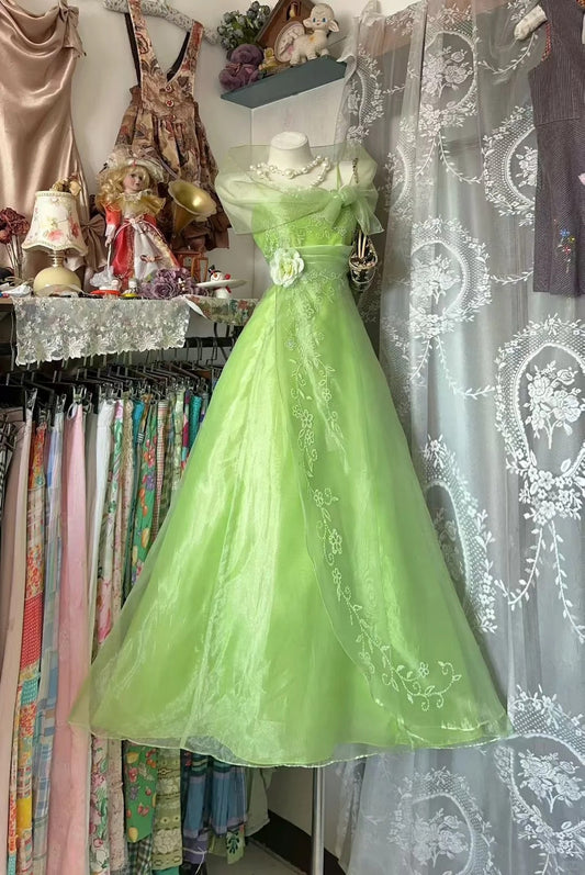 Vintage Ball Gown Spaghetti Straps Green Tulle With Appliques Long Prom Dresses N1930