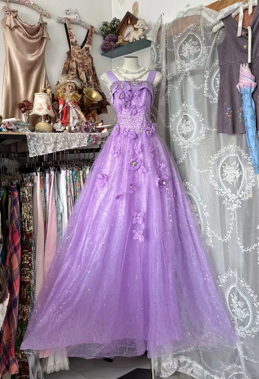 Vintage Ball Gown Straps Lilac Sleeveless Party Gowns Tulle Long Prom Dresses N1932