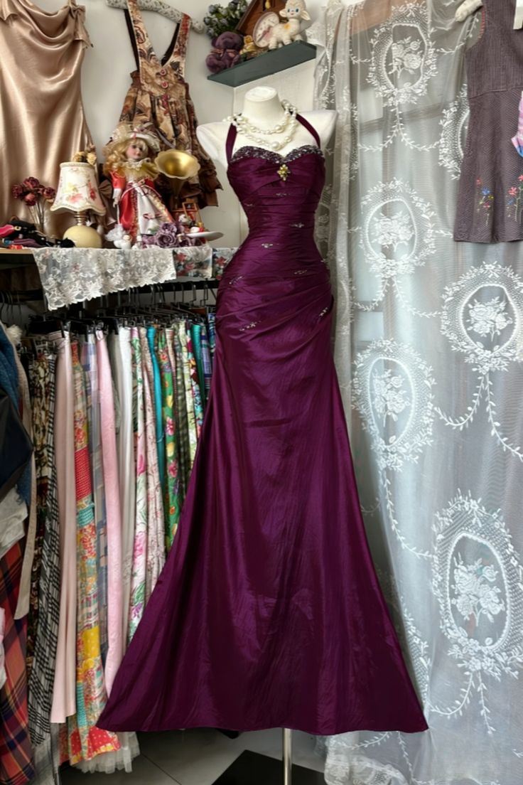 Vintage Halter Sheath Long Prom Dresses Beaded Satin Blue Evening Dresses Sleeveless Birthday Dress N1781